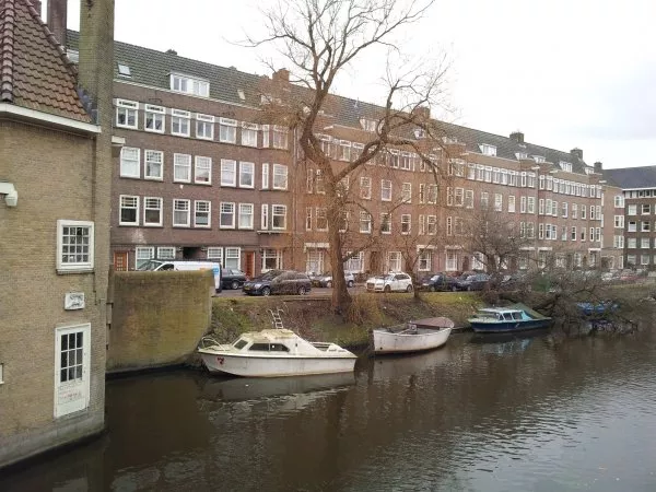 Afbeelding uit: februari 2012. Amstelkade.