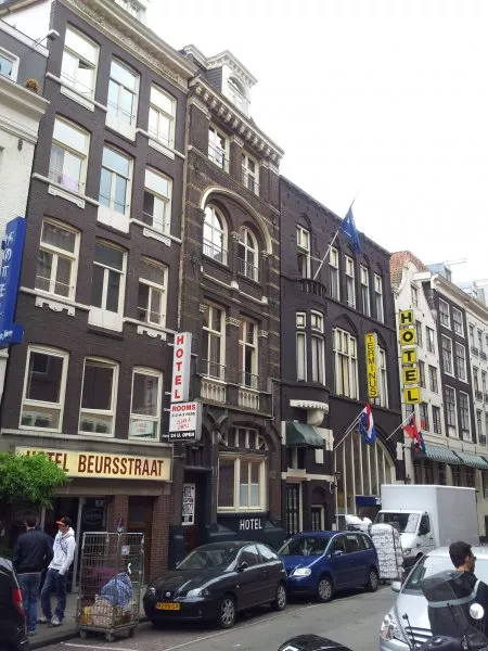 Afbeelding uit: juli 2011. Beursstraat.