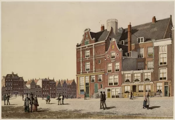 Afbeelding uit: 1889. Tekening van Johan Rieke. In het midden het hoekpand dat bekend stond als het huis met het torentje.
Bron afbeelding: SAA, bestand 010097010463.