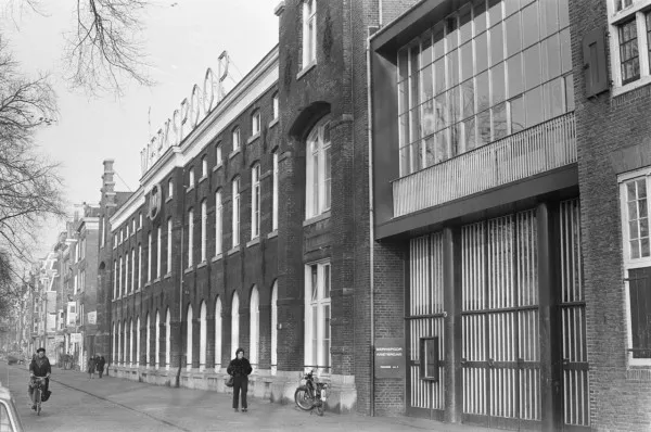 Afbeelding uit: november 1971. Het gebouw in de Werkspoor-tijd.