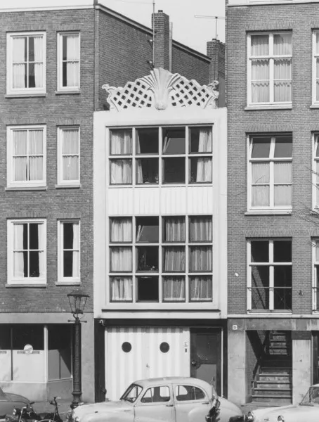 Afbeelding uit: circa 1960. Nieuwe Prinsengracht.
Bron afbeelding: SAA, bestand 10009A002641.