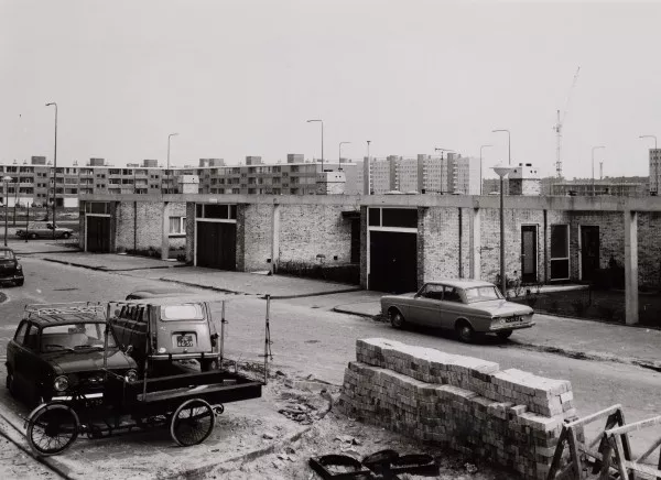 Afbeelding uit: april 1966. De meest oostelijke huizen, bij de Buitenveldertselaan.
Bron afbeelding: SAA, bestand 010122002689.