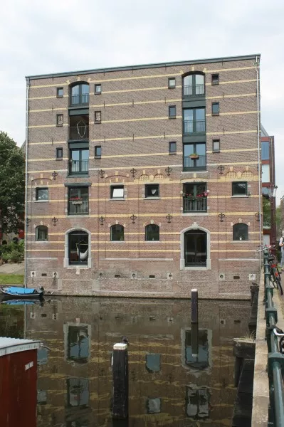 Afbeelding uit: juli 2017. Gevel Bickersgracht.