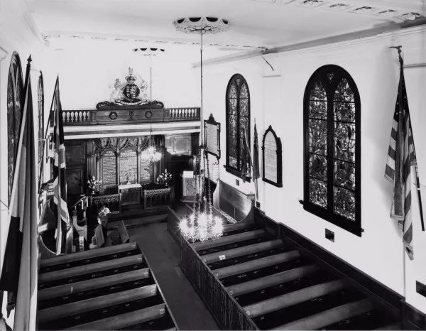 Afbeelding uit: mei 1978. Interieur, gezien naar het altaar.
Bron afbeelding: SAA, bestand 010122020278.