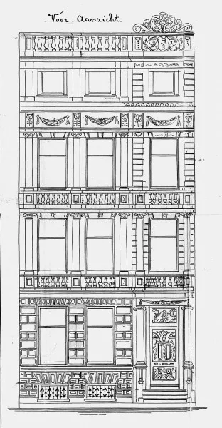 Afbeelding uit: 1888. Geveltekening. De bovenste verdieping, met de kleine ramen, is niet uitgevoerd.
Bron afbeelding: SAA, bestand 5221BT904236.