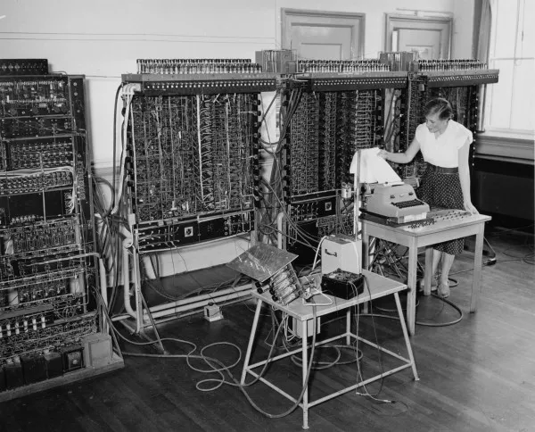 Afbeelding uit: juni 1952. De ARRA, Automatische Relais Rekenmachine Amsterdam.
