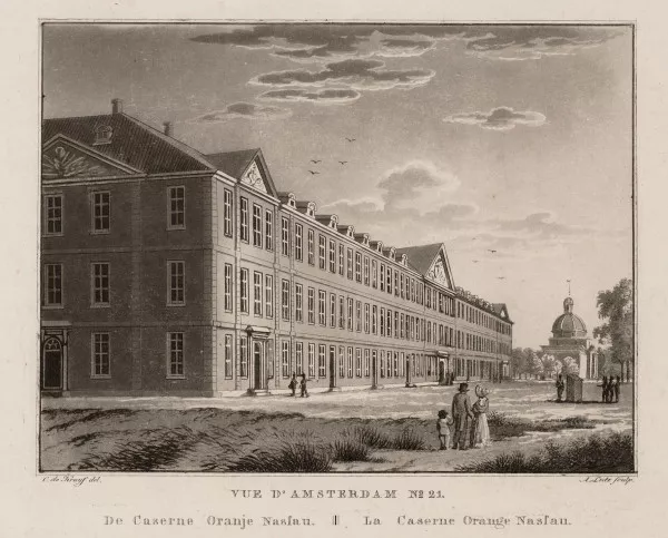 Afbeelding uit: 1825. De Oranje-Nassaukazerne (gereed 1813) was het eerste grootschalige bouwwerk op de Schans.
Bron afbeelding: SAA, bestand 010097004049.