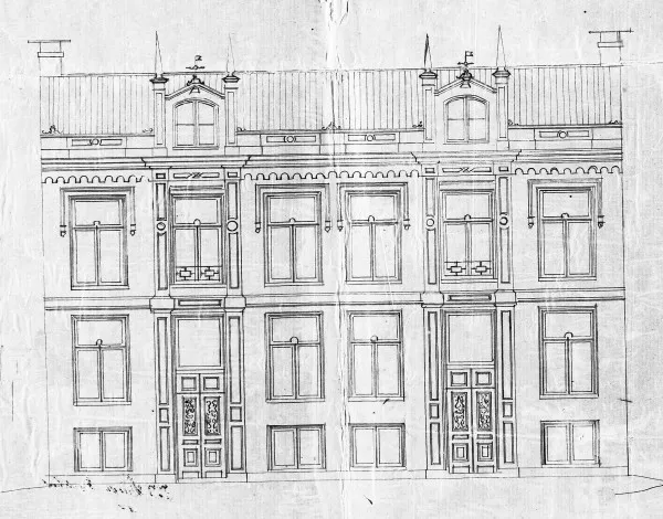 Afbeelding uit: 1863. Tekening van de voorgevel, uitsnede van een van de bouwtekeningen.
Bron afbeelding: SAA, bestand 005220900616.