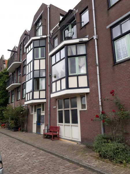 Afbeelding uit: september 2019. Bickersgracht 244-254.