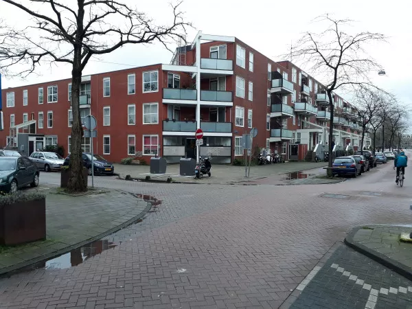 Afbeelding uit: februari 2020. Hoek Borgerstraat (links) - Nicolaas Beetsstraat.