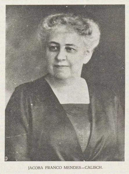 Afbeelding uit: 1925. Jacoba Franco Mendes-Calisch. Portret in De Hollandsche Revue, jrg. 30 nr 22, 1925.