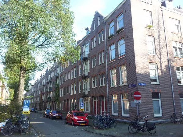 Afbeelding uit: november 2011. Rombout Hogerbeetsstraat 65-103.