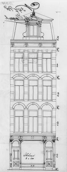 Afbeelding uit: 1888. Voorgevel, uitsnede van de bouwtekening uit 1888.
Bron afbeelding: SAA, bestand 5221BT913789.