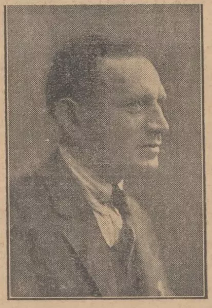Afbeelding uit: 1928. Portret van Jac.S. Baars in een krant.