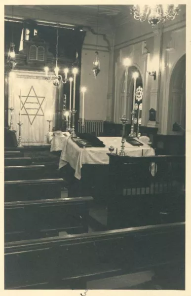Afbeelding uit: 1938. Synagoge.
