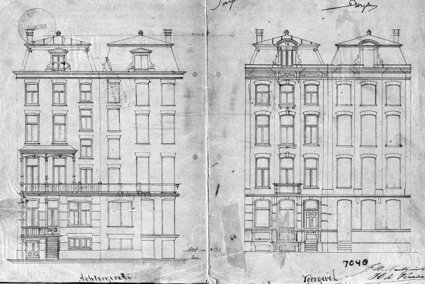 Afbeelding uit: 1878. Links de achtergevel, rechts de voorgevel.
Bron afbeelding: SAA, bestand 5221BT907048.