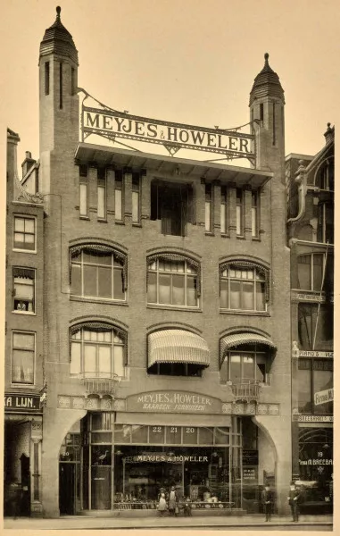Afbeelding uit: circa 1905. Foto gepubliceerd in Architektur des Auslandes, Serie I, Belgien und Holland. Wolfrum & Co., Wenen/Leipzig, ongedateerd.