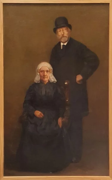 Afbeelding uit: circa 1900. Portret van Egbert Roels Kuipers (1828-1892) en zijn vrouw Jantje Tjeerds Wiegersma (1828-1914). Het schilderij is waarschijnlijk naar een foto gemaakt. Collectie Fries Museum, Leeuwarden.