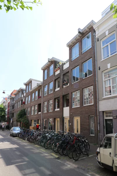 Afbeelding uit: juni 2023. Govert Flinckstraat.