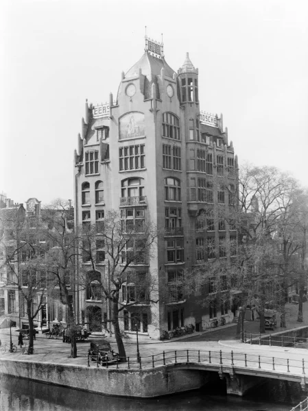 Afbeelding uit: 1932. Astoria in 1932.