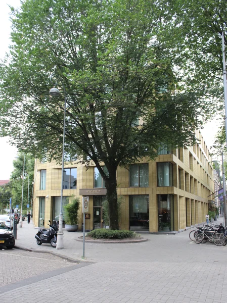 Afbeelding uit: augustus 2024. De nieuwbouw, een hotel.