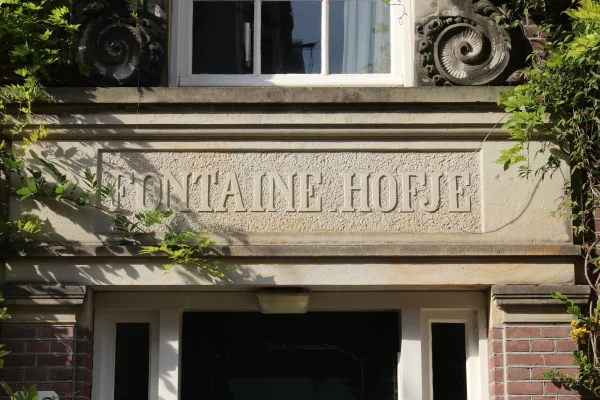 Afbeelding uit: september 2024. "Fontaine hofje"