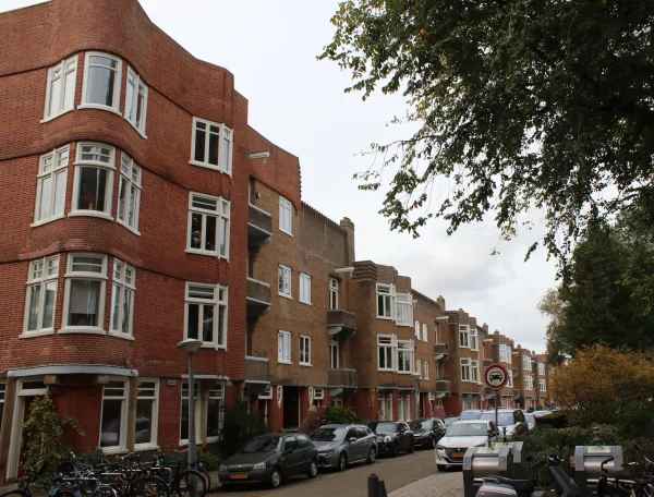 Afbeelding uit: oktober 2024. Amsteldijk.