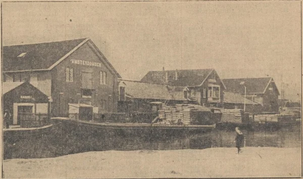 Afbeelding uit: 1925. Deze foto verscheen in mei 1925 in verschillende kranten, t.g.v. het 50-jarig jubileum van het Entrepot.