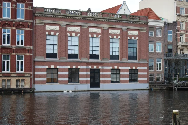 Afbeelding uit: december 2024. Zonder letters.