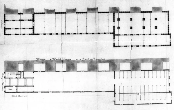Afbeelding uit: 1879. Boven het funderingsplan, onder de plattegrond. De Van der Helststraat is links. De binnenplaatsjes van de huizen aan de Jacob van Campenstraat zijn ook te zien.
Bron afbeelding: SAA, bestand 5221BT902095.