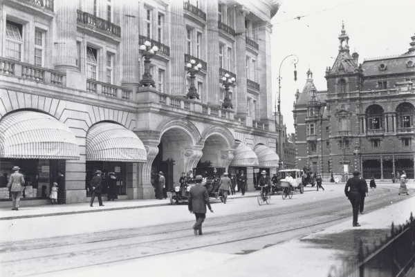 Afbeelding uit: circa 1920. Bron afbeelding: SAA, bestand B00000002720.