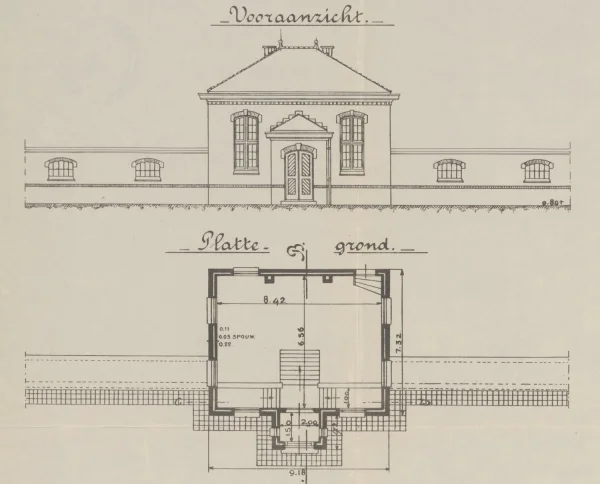 Afbeelding uit: 1922. Vooraanzicht en plattegrond van het ponmpgebouw.