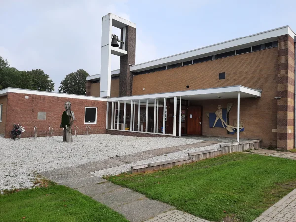 Afbeelding uit: september 2021. De Isidoruskerk in Nagele (1962), nu een museum.