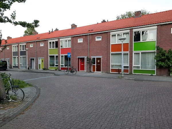 Afbeelding uit: mei 2022. Duplexwoningen Tuinwijck (samen met J.H. Groenewegen, 1951).