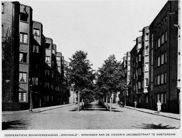 Afbeelding uit: circa 1930. Hendrik Jacobszstraat. De foto werd in maart 1940 gepubliceerd in het Bouwkundig Weekblad Architectura.