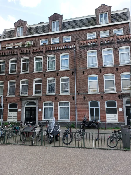Afbeelding uit: april 2026.