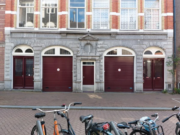 Afbeelding uit: april 2026.