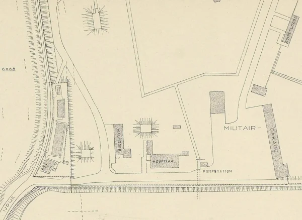 Afbeelding uit: 1946. De zuidwesthoek van het Zeeburgereiland in 1946. De rechthoek linksboven is de bunker. De hoogtelijntjes geven aan dat er taluds tegen het gebouw aan lagen. Op de kaart zijn nog twee andere bunkers te zien.
Bron afbeelding: Stadsarchief.