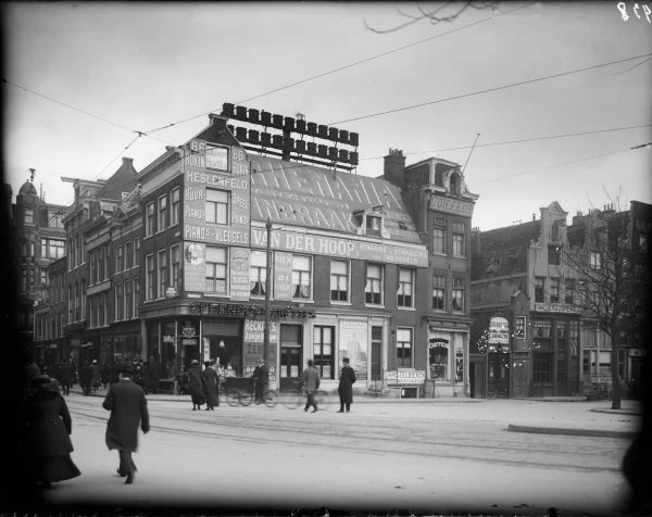 Afbeelding uit: circa 1910. De voorgangers.
Bron afbeelding: Stadsarchief.