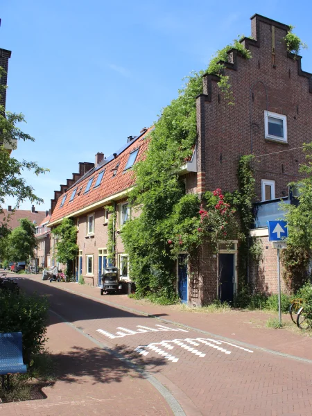 Afbeelding uit: juni 2026. Kraaipanstraat, noordelijke rijtje.