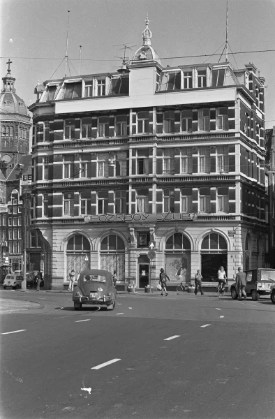Afbeelding uit: juli 1975. De Poorboy Club was een discotheek van de christelijke sekte Children of God.