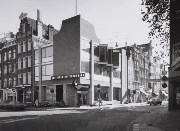 Afbeelding uit: oktober 1972. Kort na de opening.
Bron afbeelding: Stadsarchief.