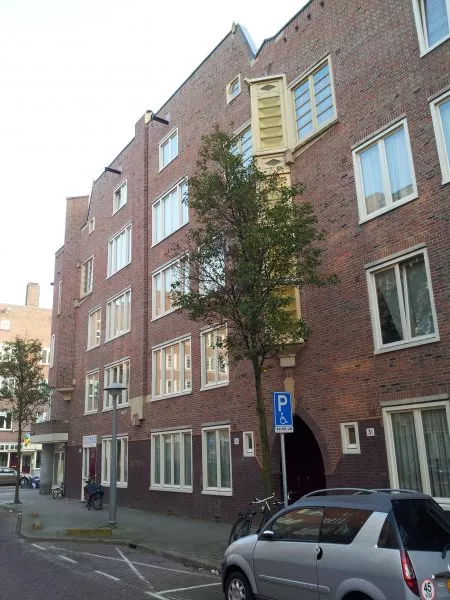 Afbeelding uit: november 2011. Van Brakelstraat 29-31.