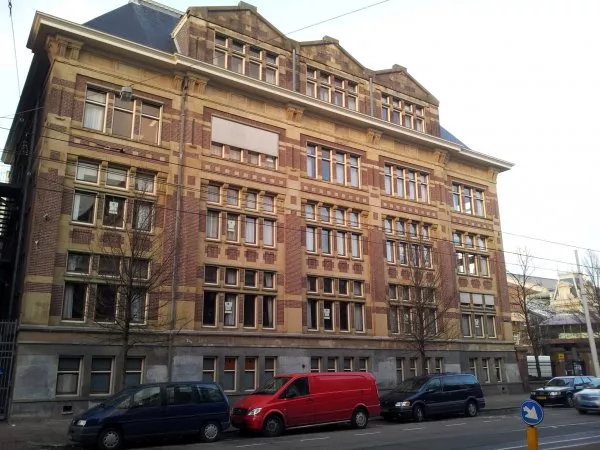 Afbeelding uit: januari 2012. Zijgevel, aan de De Lairessestraat.