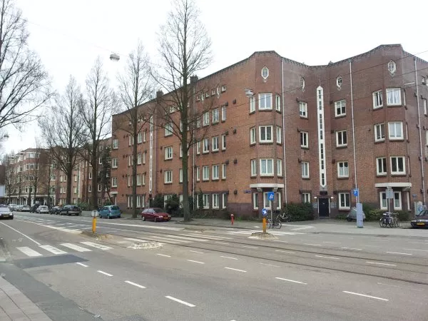 Afbeelding uit: maart 2012. Krusemanstraat.